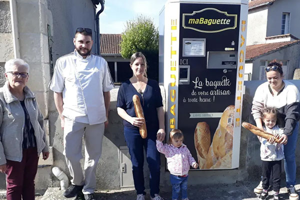 Distributeur automatique de baguettes à Fleix en Vienne